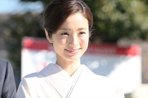 上戸彩、映画『シャイロックの子供たち』公開直前イベントに登場