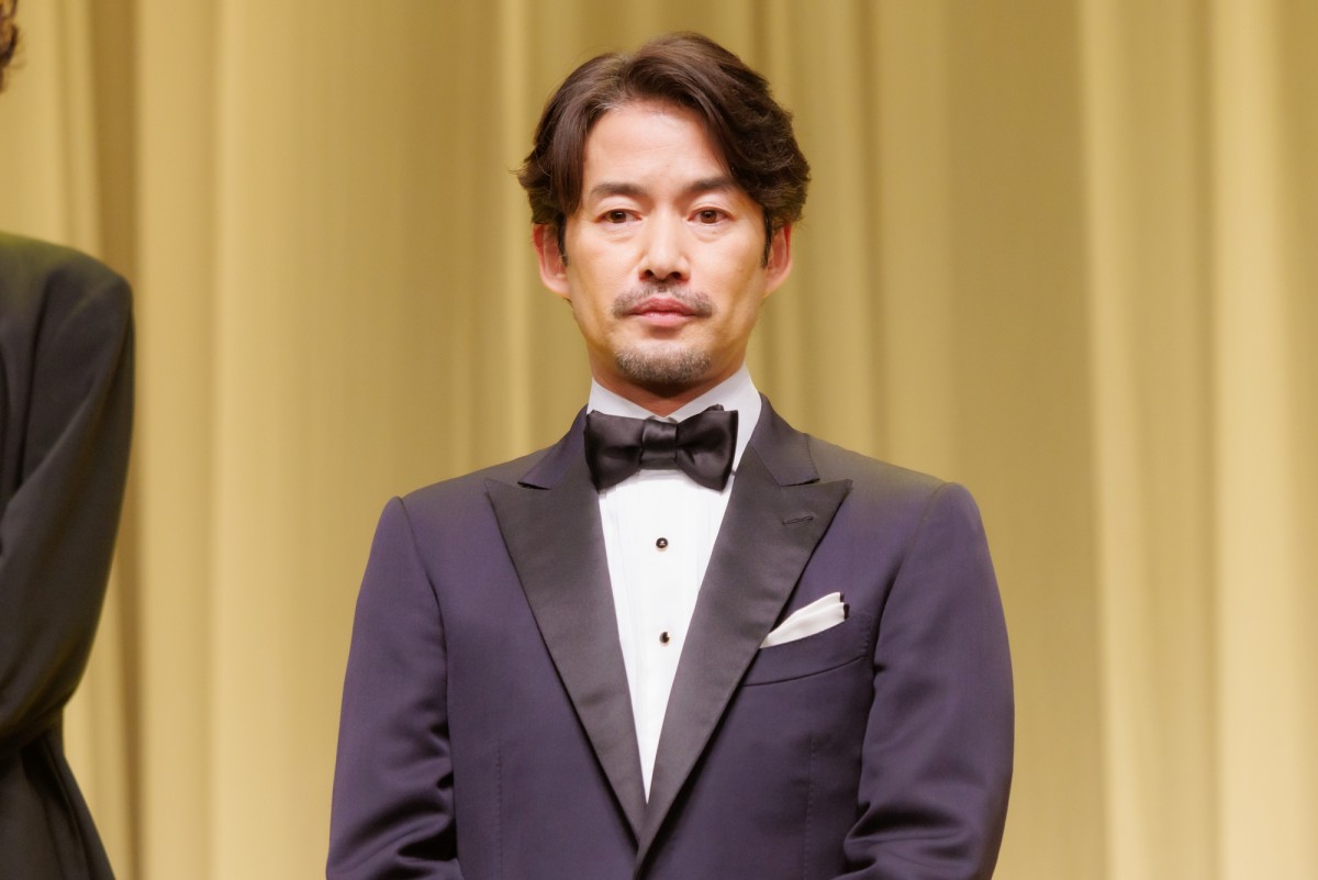 竹野内豊、撮影直前の“籠城”を西野七瀬が暴露「何秒間か立てこもられた」