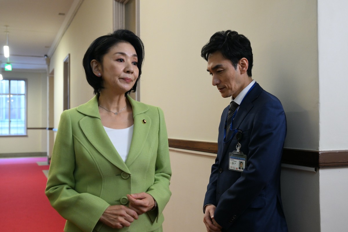 『罠の戦争』第2話　“亨”草なぎ剛、政策秘書“虻川”田口浩正の排除を画策