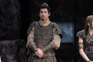 有澤樟太郎、舞台『キングダム』帝劇公演千穐楽 達成記念会見に登場