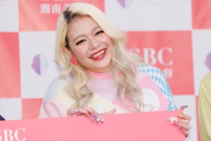 エルフ・荒川、業界初 二重AIシミュレーションサービス『SBC AI』ローンチ発表会に登場