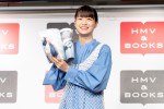 写真集「Free Mind」囲み取材に出席した深川麻衣