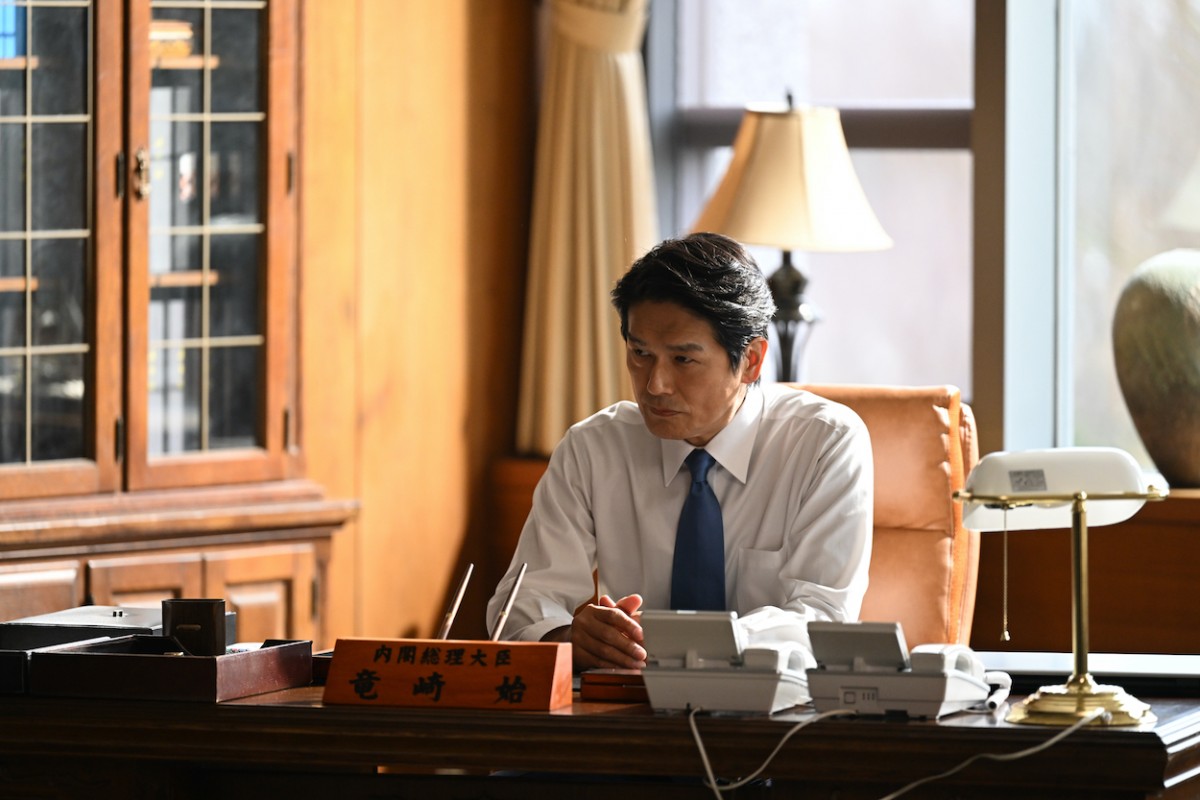 『罠の戦争』第6話　“鷲津”草なぎ剛、次のターゲット“鶴巻”岸部一徳の弱みを握るために動き出す