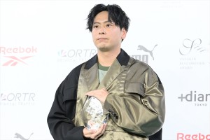 山下健二郎、スニーカーベストドレッサー賞 2023 授賞式・記者発表会に登場