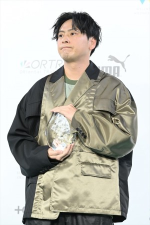 山下健二郎、スニーカーベストドレッサー賞 2023 授賞式・記者発表会に登場