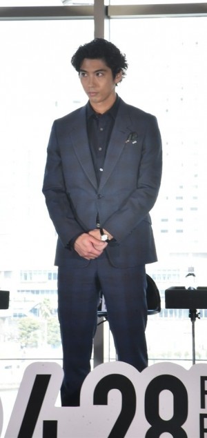 賀来賢人、劇場版『TOKYO MER～走る緊急救命室～』完成報告会見に登場