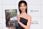 写真集『DIVINE』記者会見に出席した菜々緒