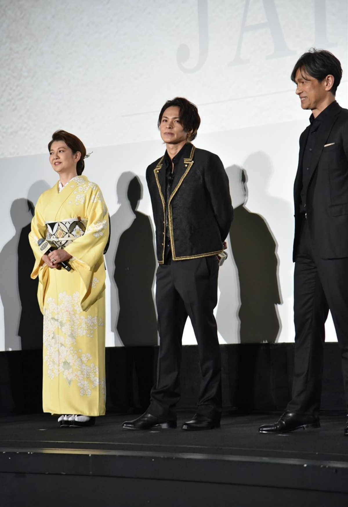 広瀬すず、上田竜也のノリノリのギャルピースに大感激「かわいかったです！」