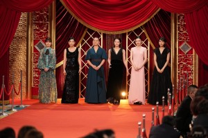第46回日本アカデミー賞授賞式レッドカーペットに登場した（左から）有村架純、安藤サクラ、尾野真千子、清野菜名、永野芽郁、松本穂香