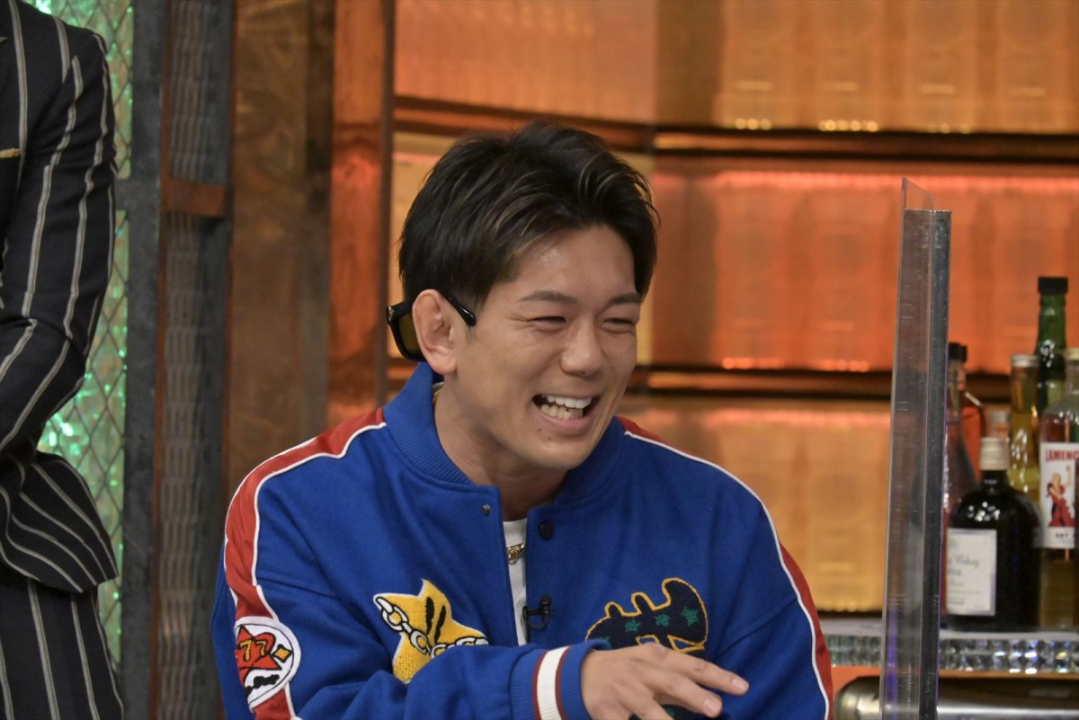 NEWS・小山慶一郎「スマホの5000枚中4000枚は自撮り」、自分が好きすぎる小山が発表する新たな挑戦とは？　あすの『ダウンタウンDX』
