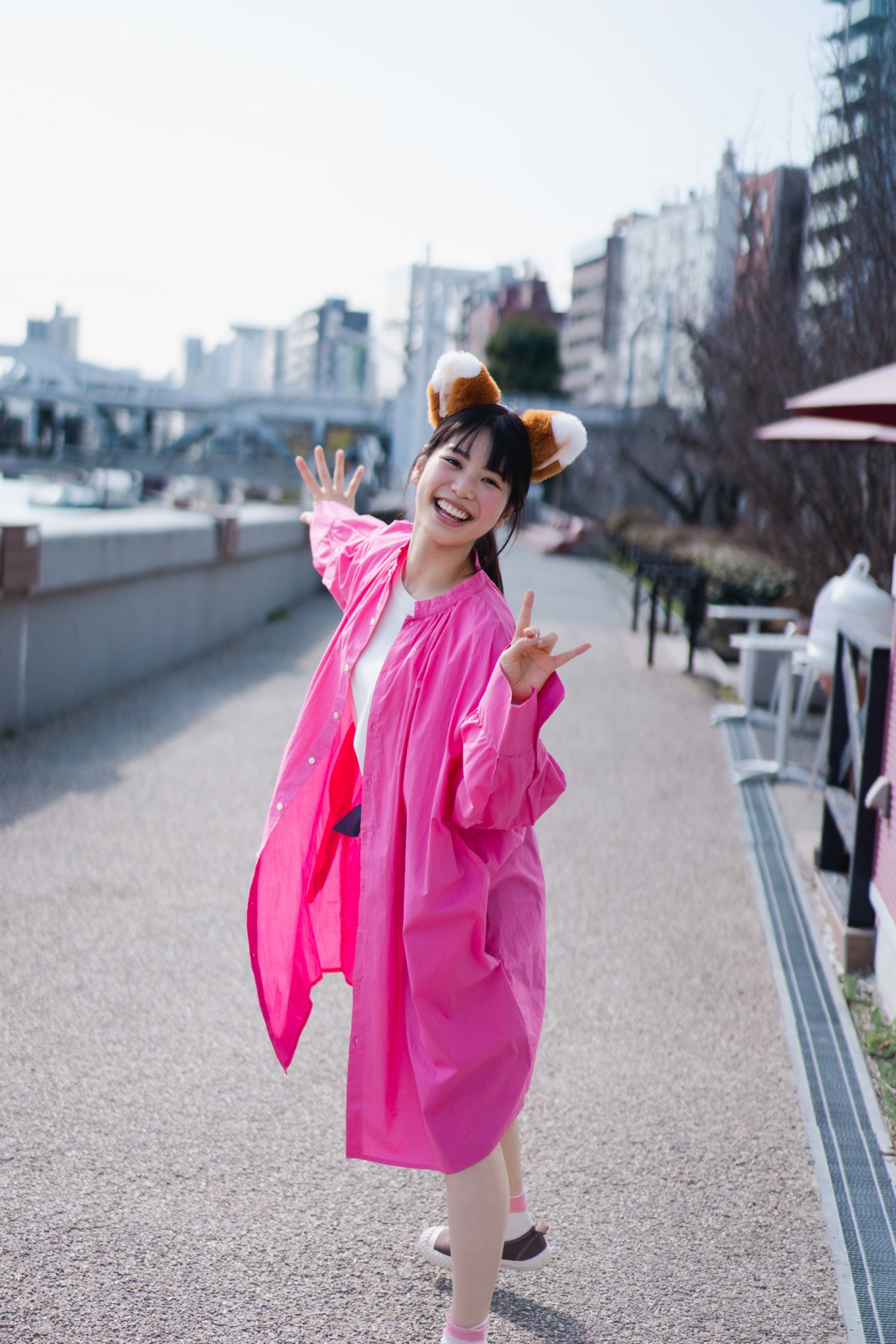 “きつねダンス”ファイターズガール・滝谷美夢が人生初グラビア　艶やかな表情も
