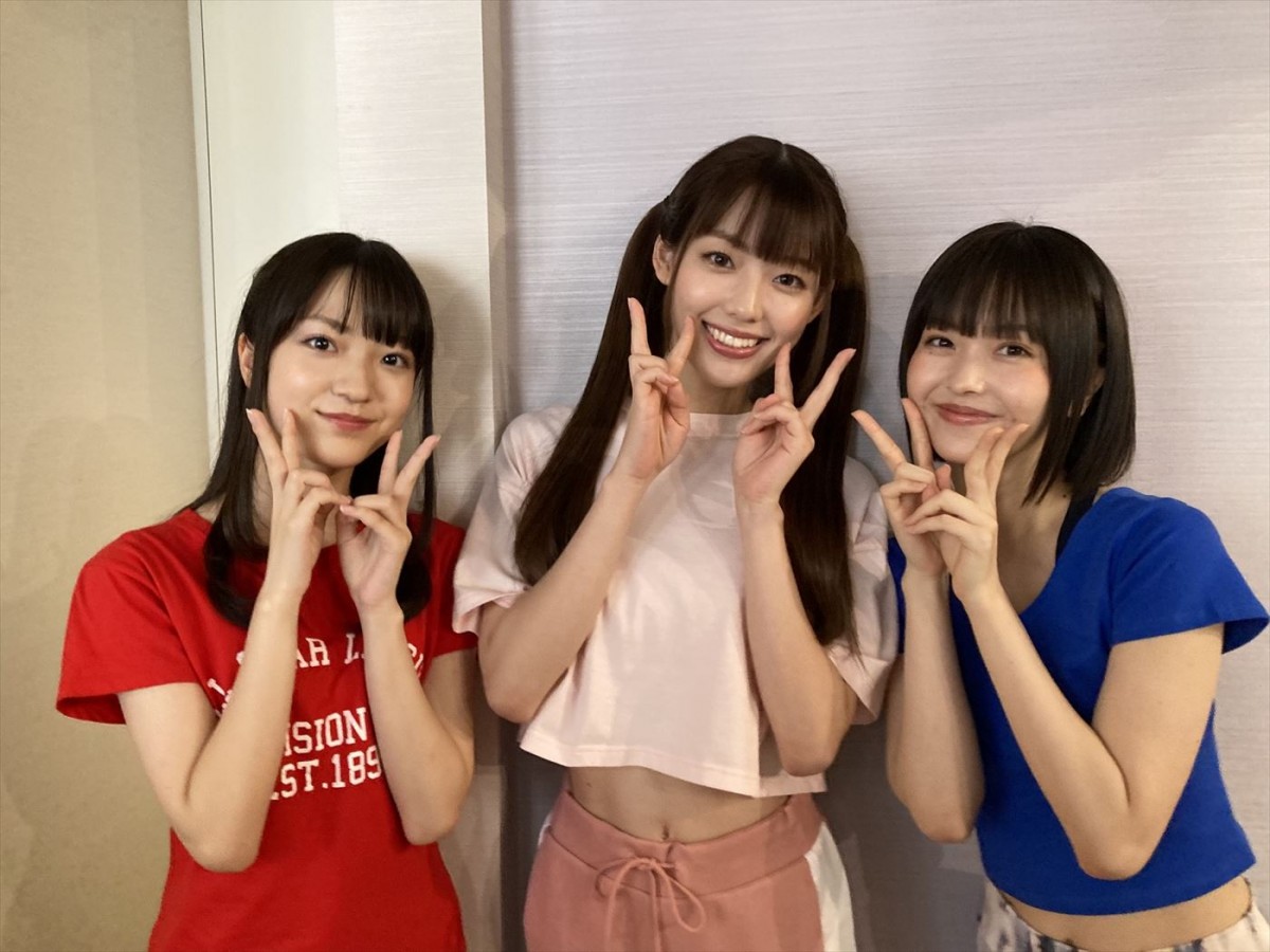 松村沙友理ら撮影現場で笑顔あふれる！　劇場版『推し武道』メイキング写真一挙解禁