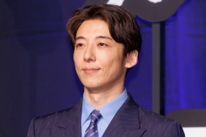 高橋一生、映画『岸辺露伴 ルーヴルへ行く』完成報告イベントに登場