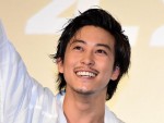 【写真】沢口けいこは佐野岳と笑顔の2ショットを掲載　左手薬指には指輪きらり