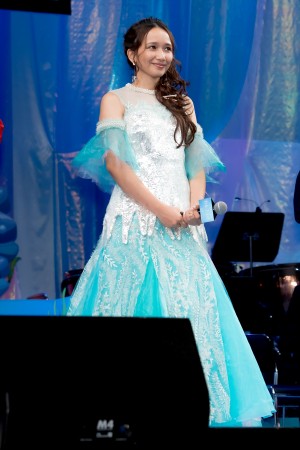 豊原江理佳、『リトル・マーメイド』プレミアム吹替版声優お披露目イベントに登場