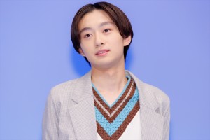大西利空、映画『水は海に向かって流れる』完成披露試写会に登場