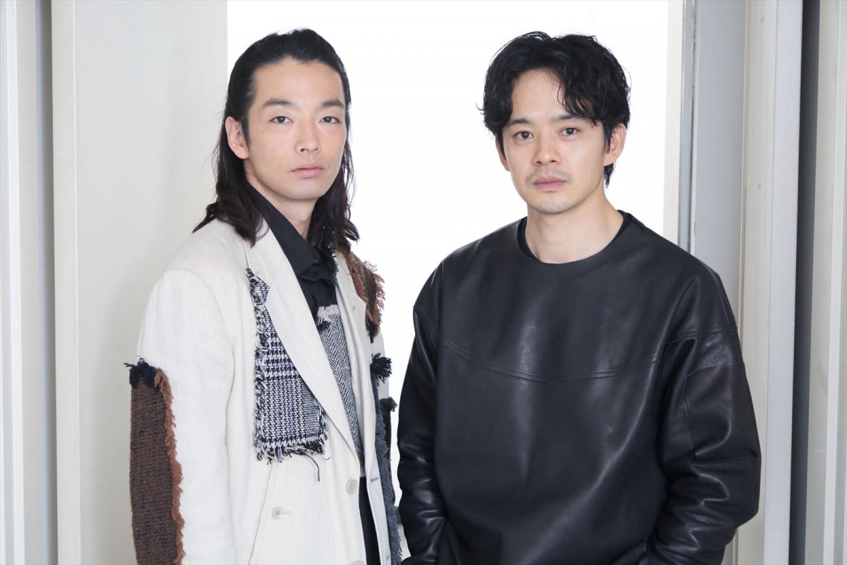 (左から)森山未來、池松壮亮