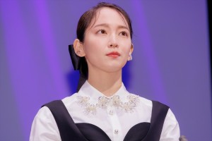 吉岡里帆、第32回日本映画批評家大賞 授賞式に登場