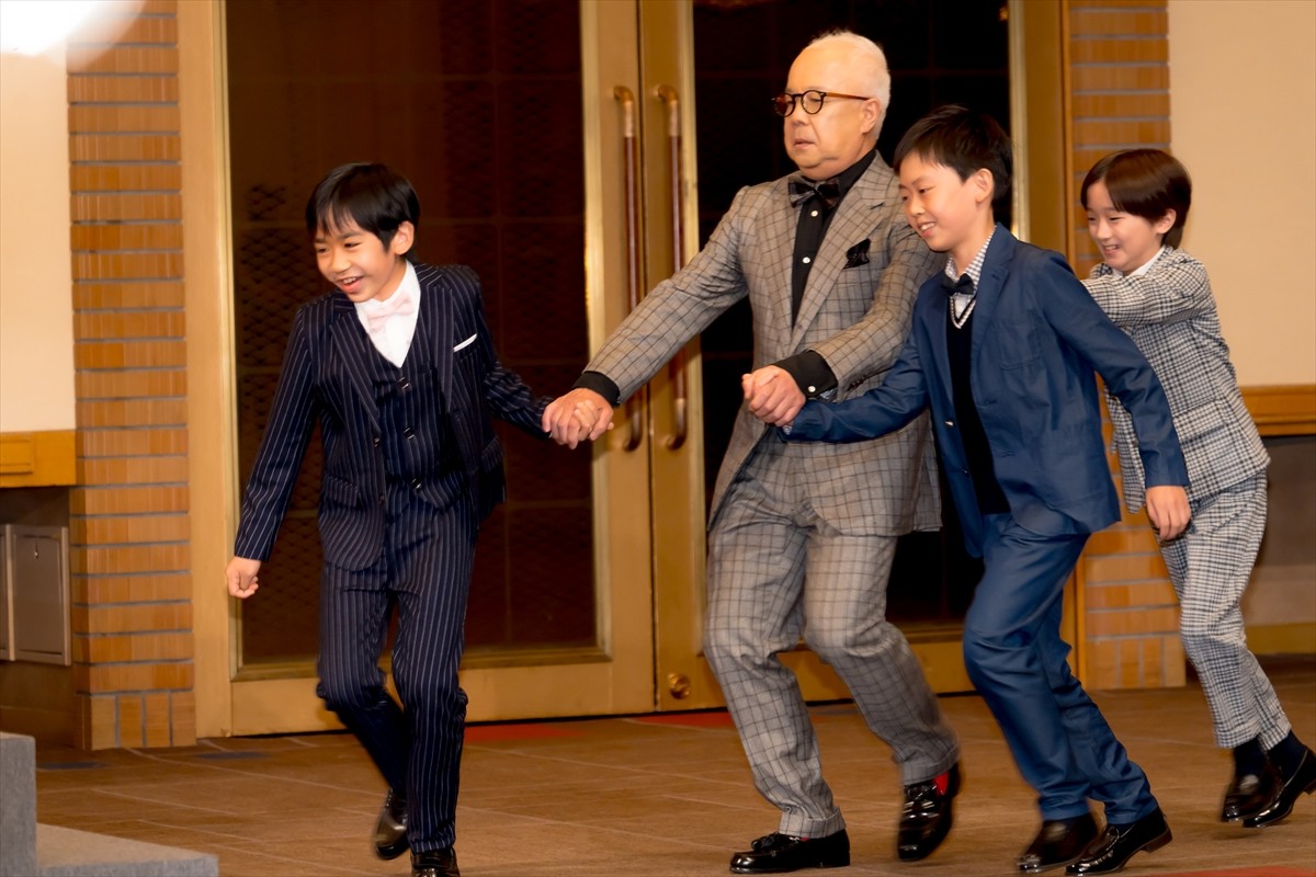 堂本光一、『チャーリーとチョコレート工場』共演の観月ありさの超絶スタイルに「隣に並びたくねぇっす！」