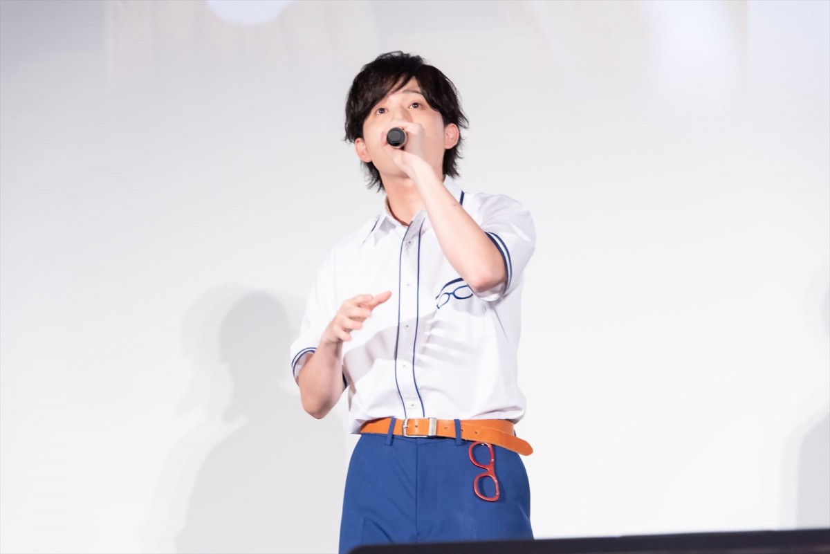 伊藤昌弘×若山詩音×オーイシマサヨシ、『好きな子がめがねを忘れた』を語る先行上映会レポート到着