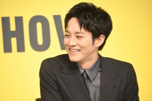 松坂桃李、『しん次元！クレヨンしんちゃんTHE MOVIE 超能力大決戦 ～とべとべ手巻き寿司～』完成報告会見に登場