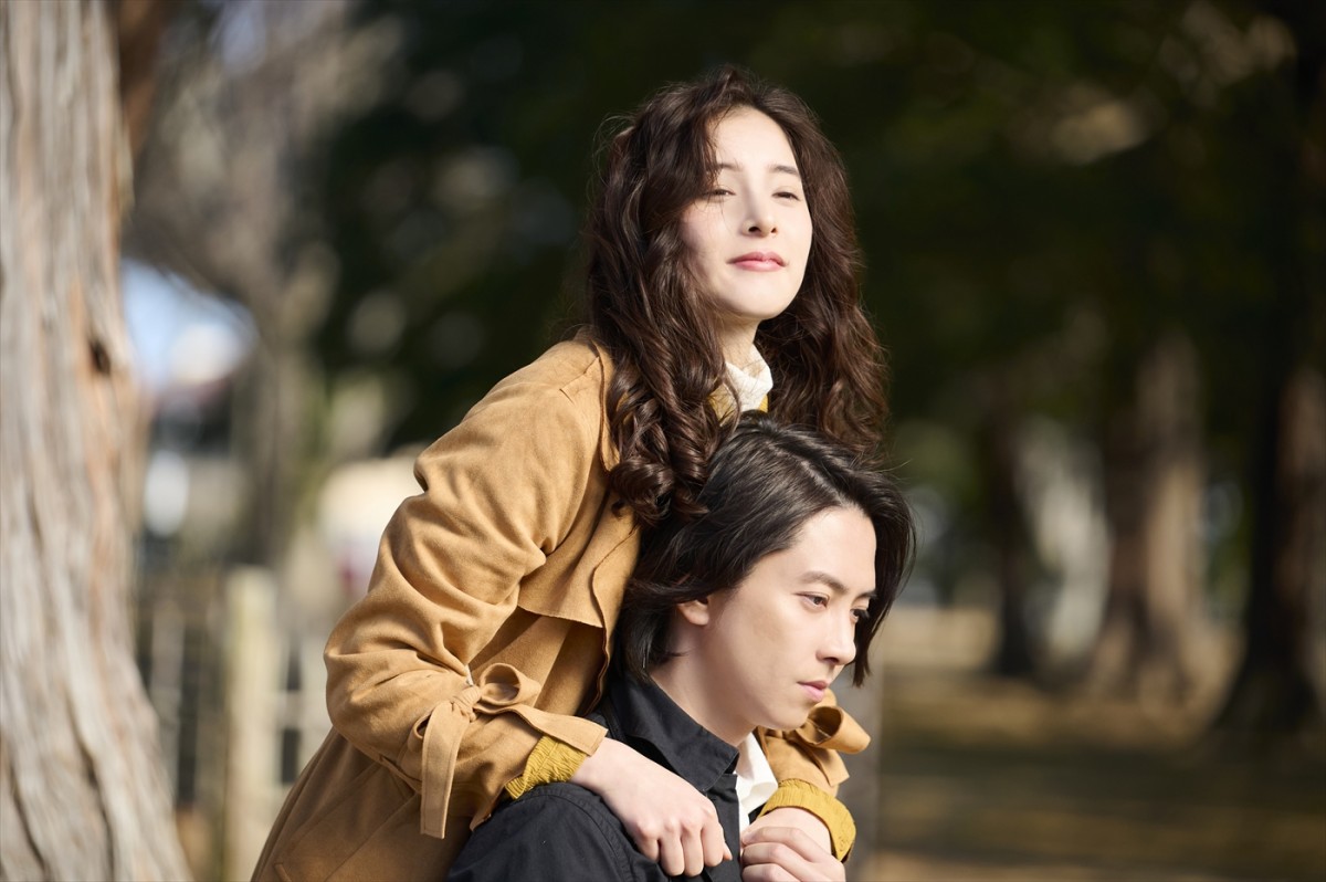 山下智久＆新木優子、“上司と部下から恋人へ”　「とにかく優しい」「努力家」 5年ぶり共演の印象明かす