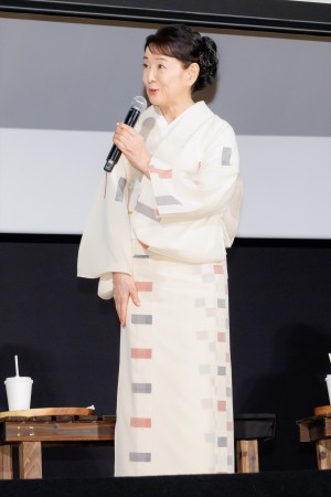 吉永小百合、映画『こんにちは、母さん』完成披露試写会に登場