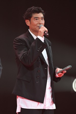 高嶋政宏、映画『キングダム 運命の炎』ワールドプレミアに登場