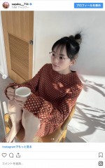 山本彩のメガネショット　※「山本彩」インスタグラム