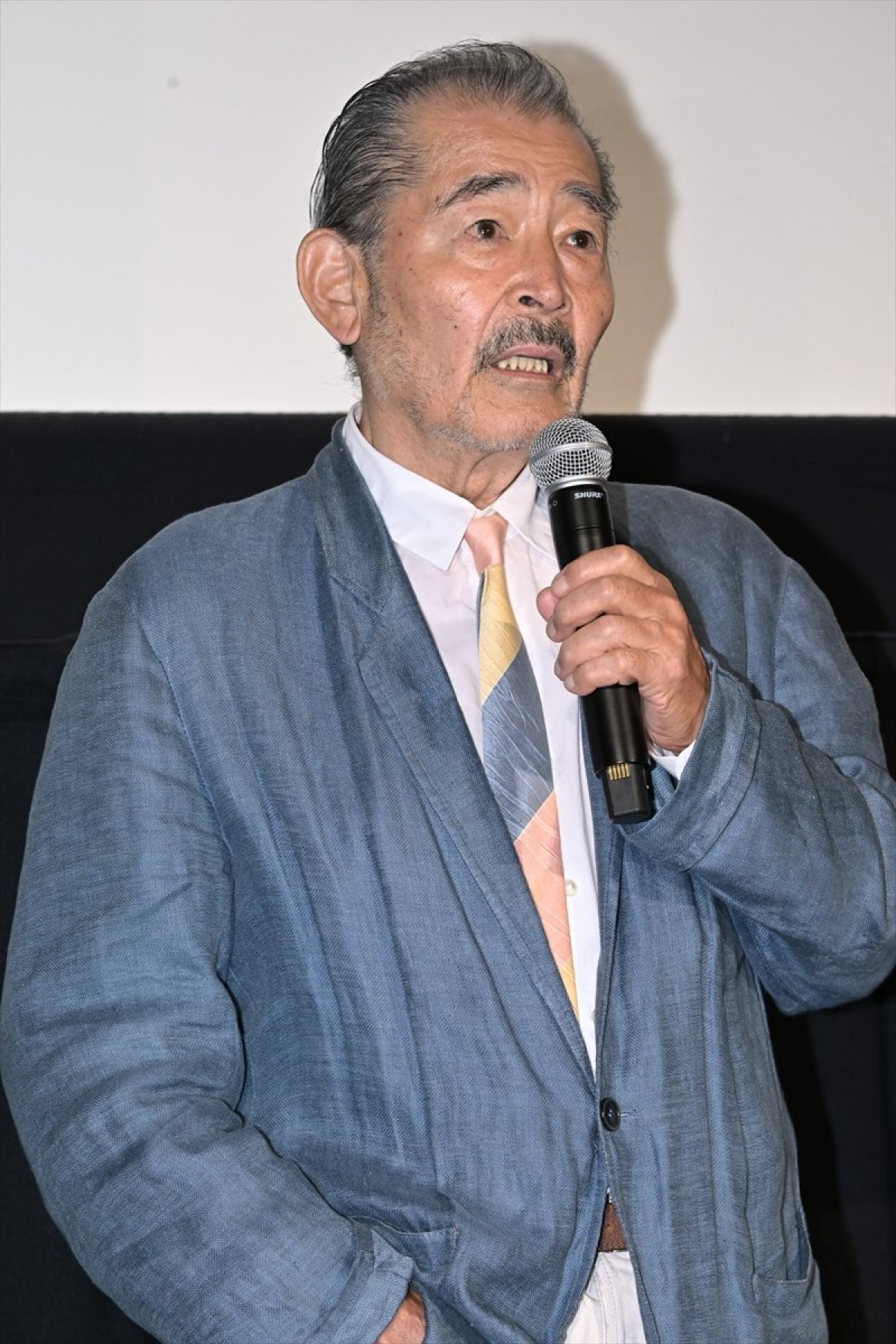 藤竜也、82歳を目前にした舞台挨拶は「贅沢の極み」　娘役の麻生久美子らが祝福
