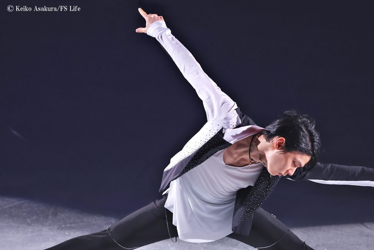 羽生結弦、プロ転向1年目の軌跡を追う　『羽生結弦／PROFESSIONAL』誌面カット公開