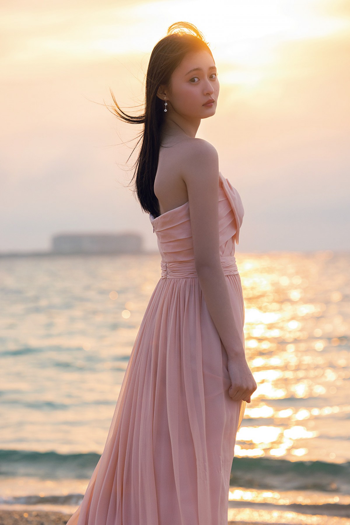 乃木坂46・遠藤さくら、初写真集では「たくさん食べて」健康的に撮影へ