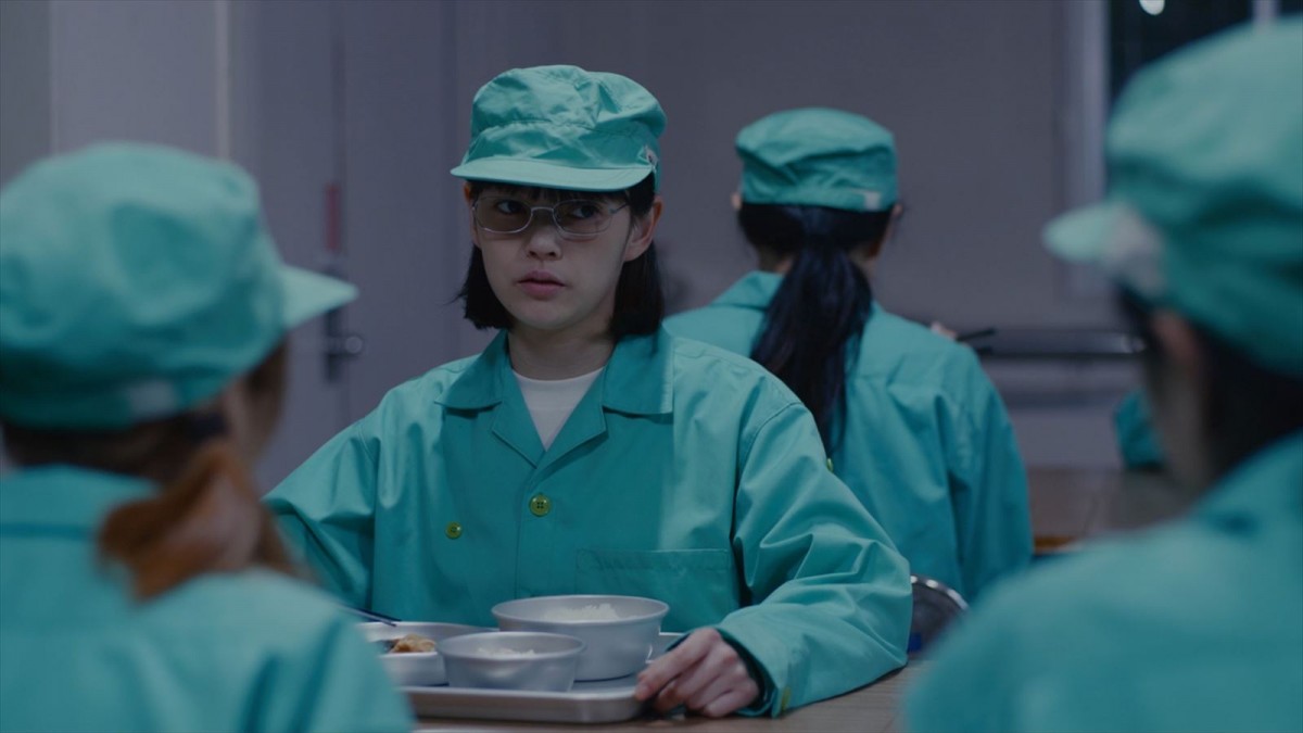 伝説の＜洗脳＞サイコホラー『女囚霊』、戦慄の予告映像＆2種類の場面写真が公開