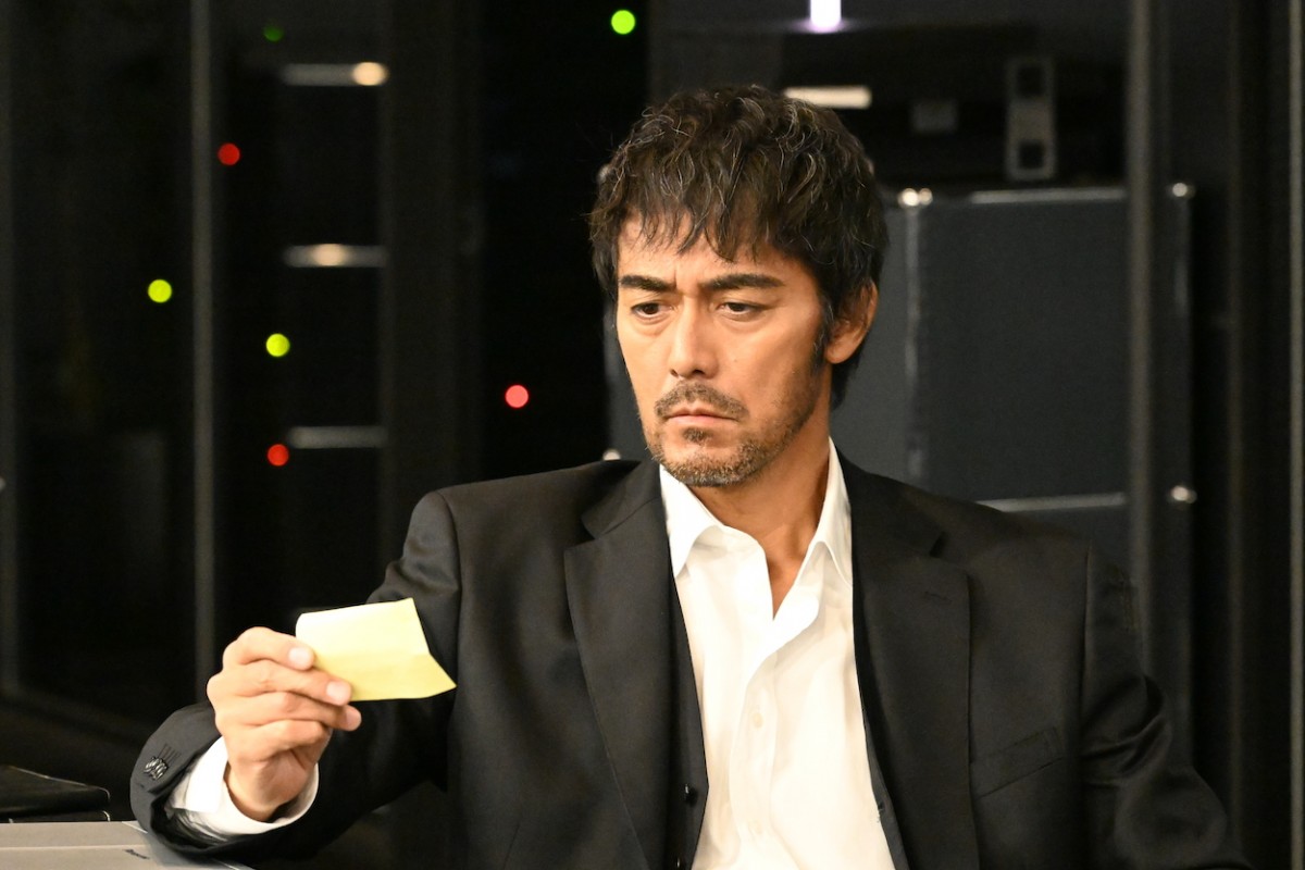 『VIVANT』第5話　“乃木”堺雅人の過去を追う“野崎”阿部寛　驚くべき事実が明らかに
