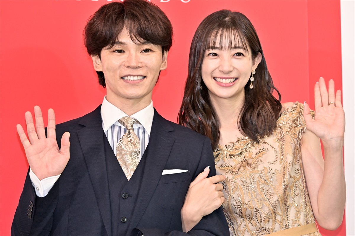 足立梨花&TATSU、アニヴェルセル 表参道リニューアルオープン発表会に登場