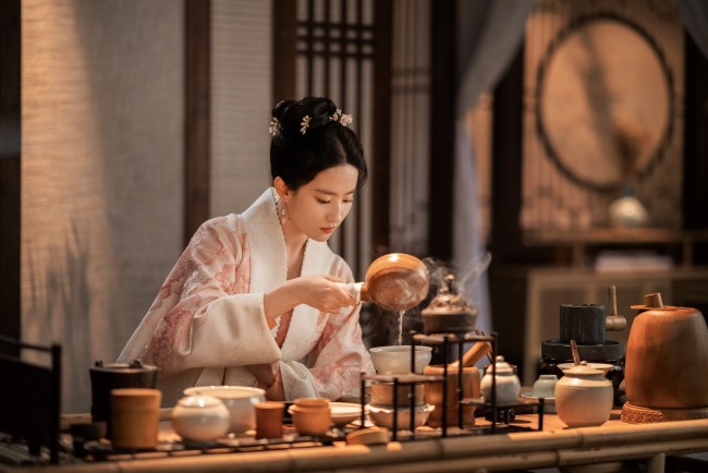 『夢華録(むかろく)』茶坊を経営するヒロイン・趙フン児を演じるリウ・イーフェイ