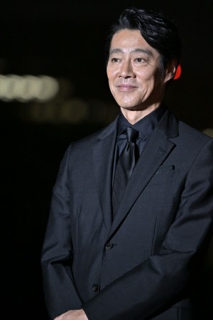 堤真一、映画『おまえの罪を自白しろ』プレミアイベントに登場