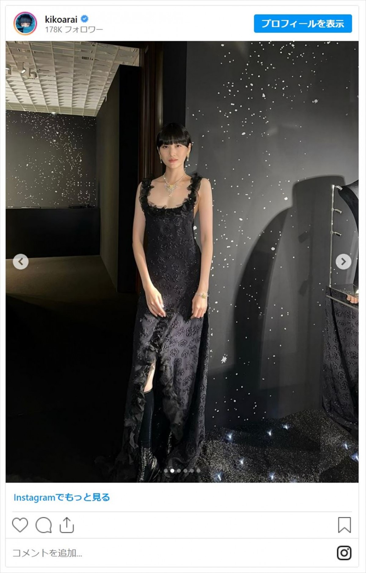 “笑わない男”稲垣啓太の妻・稲垣貴子、美しいボディラインのドレスショットに反響「透明感がハンパない」