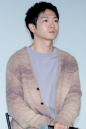 松下洸平、木曜劇場『いちばんすきな花』完成披露試写イベントに登場