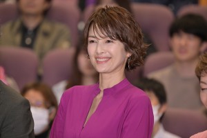 吉瀬美智子、『うちの弁護士は手がかかる』完成披露試写会・舞台挨拶に登場