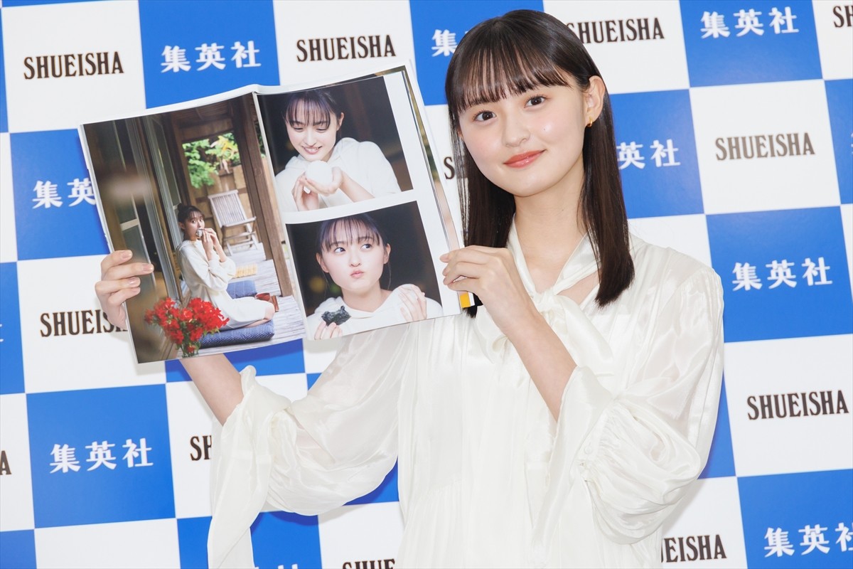 乃木坂46・遠藤さくら、誕生日のサプライズに笑顔　22歳は「グループについていっぱい考えられる人になりたい」