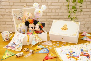 TDR40周年“グランドフィナーレ”グッズが公開！　オルゴールや身につけグッズ、お菓子など登場