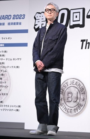 松重豊、「第40回ベストジーニスト2023」授賞式に登場