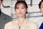 福原遥、映画『あの花が咲く丘で、君とまた出会えたら。』完成披露試写会に登場