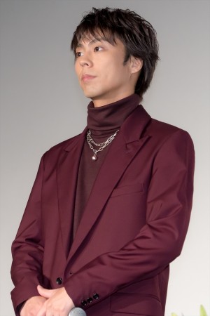 小野塚勇人、映画『あの花が咲く丘で、君とまた出会えたら。』完成披露試写会に登場