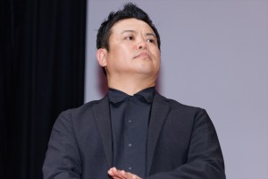 飯塚健監督、映画『ある閉ざされた雪の山荘で』ジャパンプレミアイベントに登場