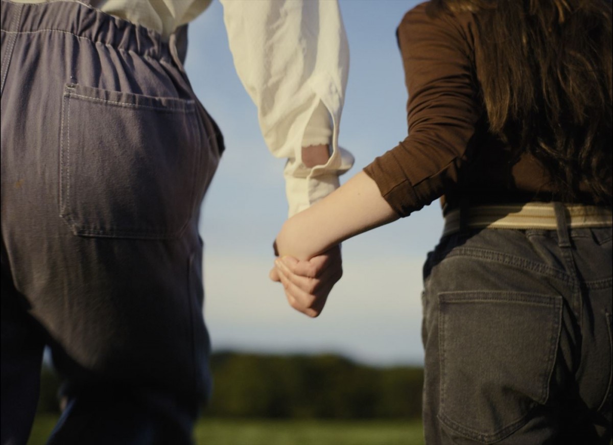 青葉市子がナレーションを担当！　映画『コット、はじまりの夏』予告＆場面写真解禁