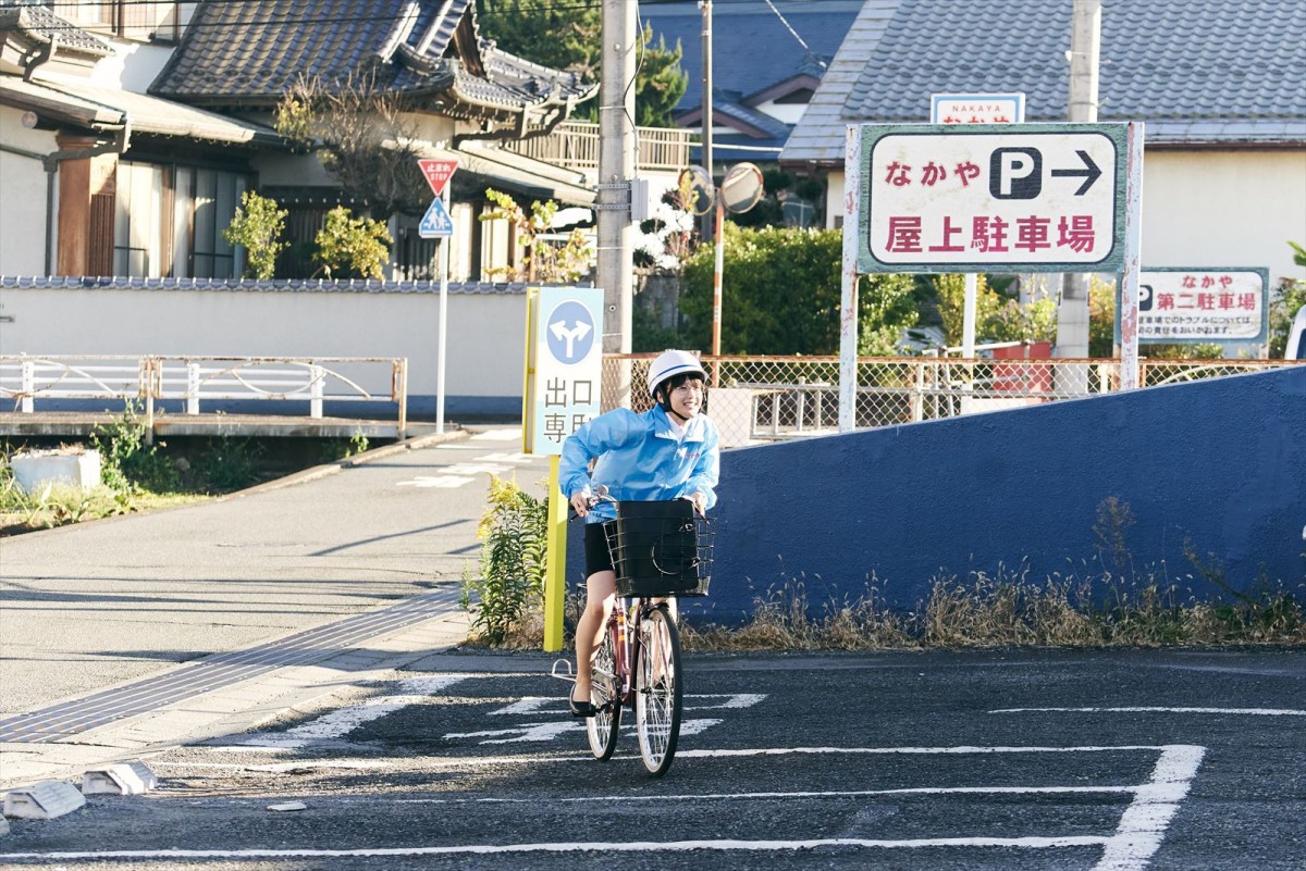 鞘師里保、主演ドラマ『推しを召し上がれ』クランクイン　“乳酸菌”橋本さとしとの2ショットも到着