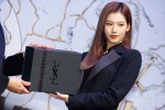 TWICE・SANA、イヴ・サンローラン・ボーテ ジャパン アンバサダー就任会見に登場