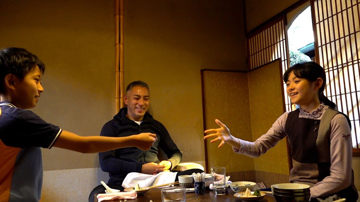 新之助が反抗期？　市川團十郎親子のプライベートハワイ旅に密着！　『成田屋に、ござりまする。』、1.3放送